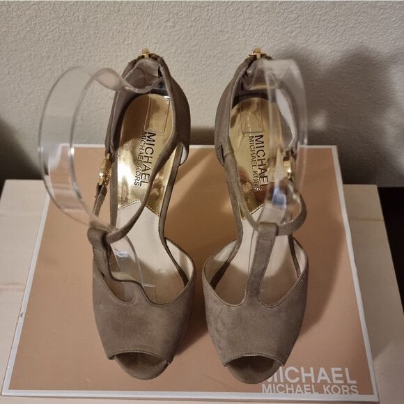 Michael Kors BRAYSON T STRAP Mushroom Suede Peep-Toe Heels Tan - Picture 5 of 12